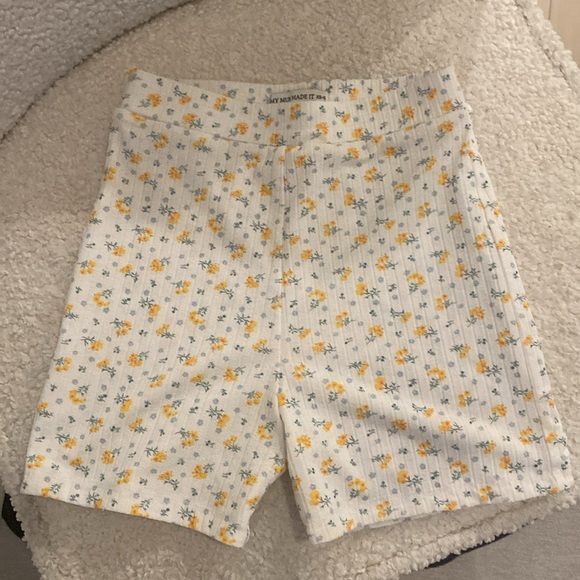 Orange blossom bodysuit and short set from mymummadeit - Picture 2 of 5